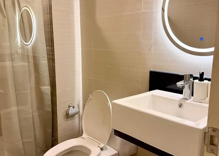 Apartment Stylish Near Venice Mall , Wi-fi Manila